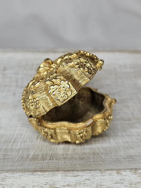 Vintage 1960s Estee Lauder Perfume Compact Gold Tone Floral Pumpkin Youth Dew - Picture 1 of 12